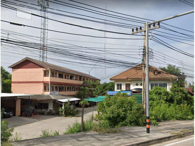 ขายอพาร์ทเม้นท์พร้อมที่ดิน 1.5 ไร่ ติดสี่แยกไฟแดงถ.เส้น 3611 ใกล้รพ.แหลมฉบัง - 1 กม. จ.ชลบุรี