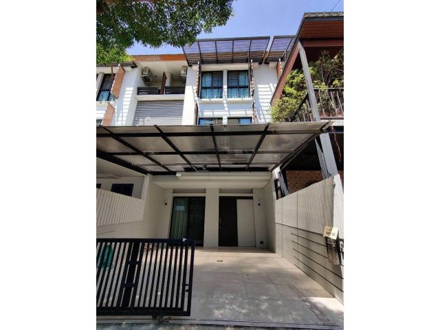 BAT004 *ให้เช่า* อารียา แมนดารีนา สุขุมวิท77 ทาวน์โฮม 3 ชั้น ย่านอ่อนนุช