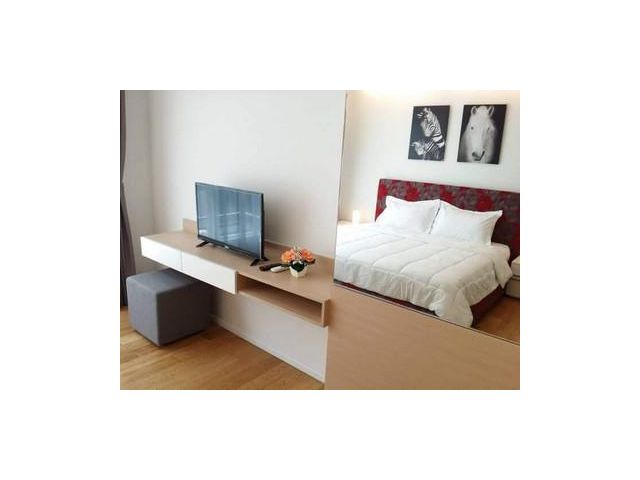 Sell / Rent and Sell with tenant 15 Sukhumvit