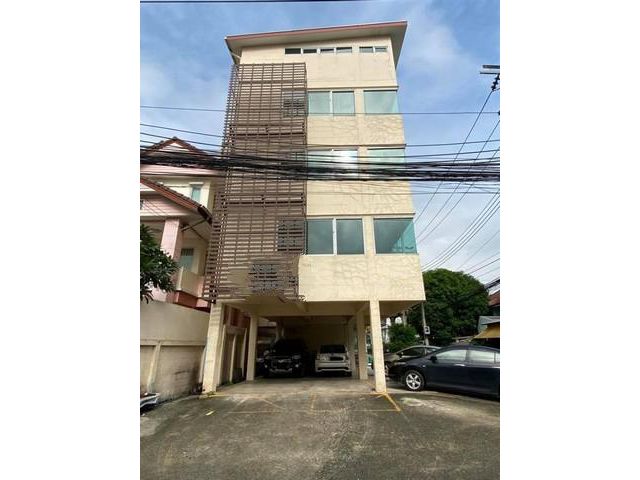 ให้เช่าอาคาร 5 ชั้น 280ตรม รัชดา ใกล้แยกประชานุกูล