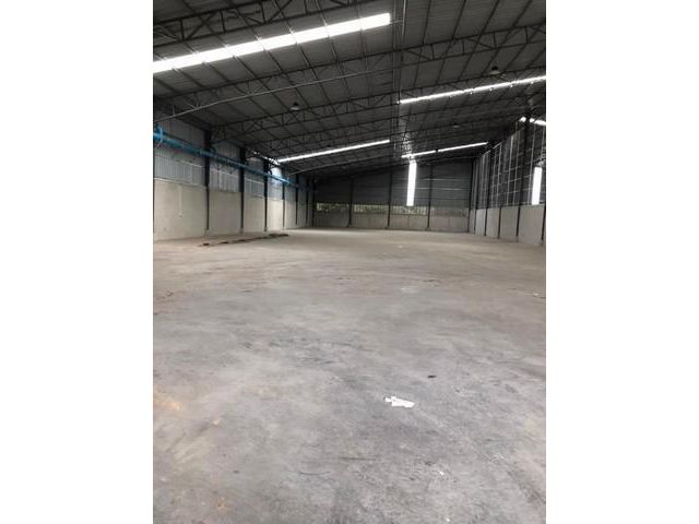 ให้เช่าโกดัง 1300 ตรม. พระราม 5 ใกล้โลตัสนครอินทร์