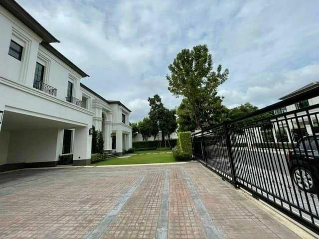 PB28 ขายบ้านเดี่ยว บ้านแสนสิริ พัฒนาการ หลังมุม Baan Sansiri Pattanakarn Super Luxury จากแสนสิริ บ้านใหม่แกะกล่อง สภาพมื
