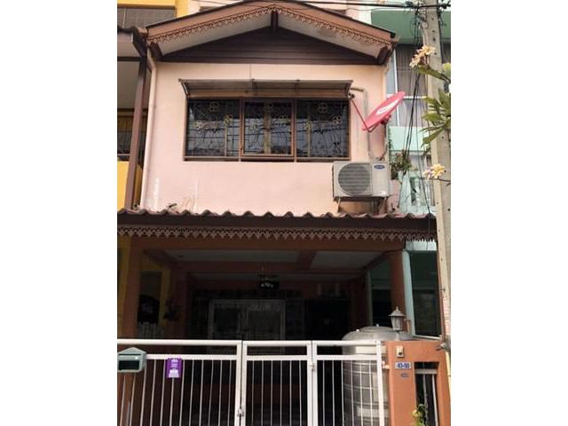 ให้เช่าทาวน์โฮม3 ชั้น ลาดพร้าวซอย 80