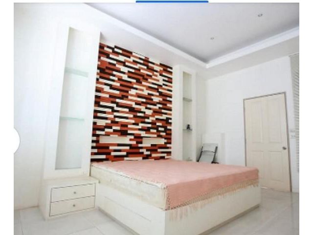 ขายทาวน์โฮม3 ชั้น บ้านกลางเมือง  ศรีนครินทร์