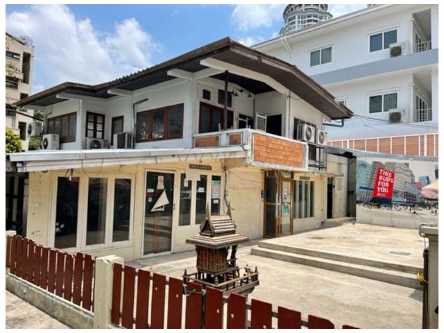 บ้านเดี่ยว 2 ชั้น ริมถนนสาทร นราธิวาสราชนครินทร์