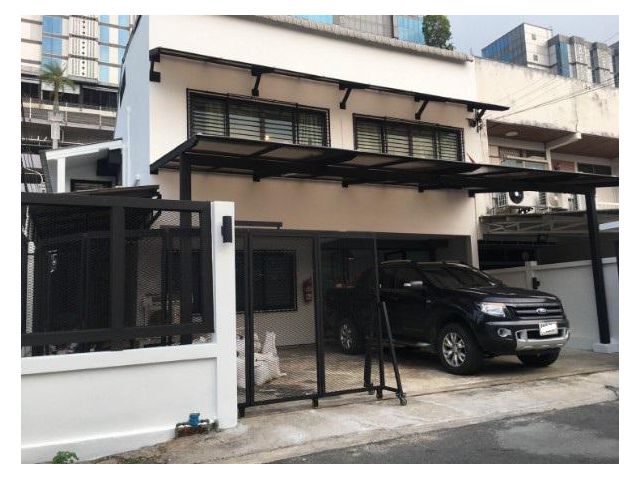 โฮมออฟฟิศ 2 ชั้น ซอยลาดพร้าว 26 ใกล้ MRT ลาดพร้าว