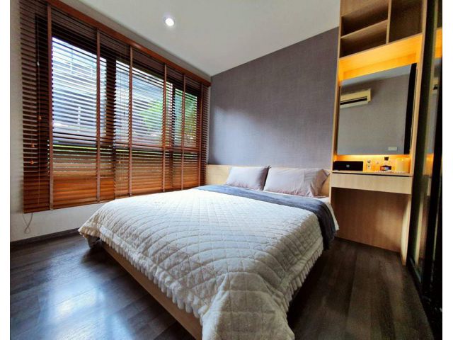 The Base Park West ชั้น 1