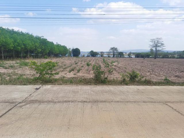 ขายที่ดิน 3 ไร่ 164 ตารางวา ใกล้ หาดสวนหิน พัทยาอีสาน ตำบลพังโคน จังหวัดสกลนคร