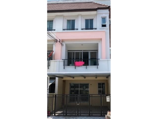 รหัสทรัพย์ P6594 ให้เช่าทาวน์โฮม 3 ชั้น บ้านกลางเมืองโมนาโค ศรีนครินทร์ 24 ตกแต่งครบพร้อมเข้าอยู่