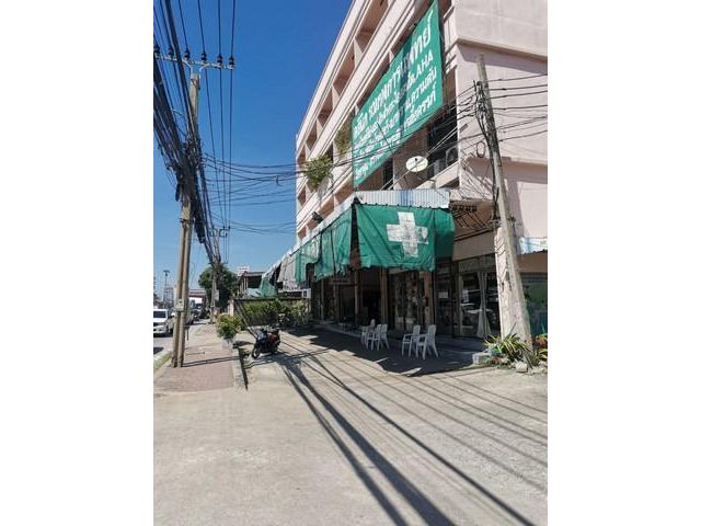 ให้เช่าอาคารพาณิชย์สองคูหา ใกล้ตลาดสดกิ่งแก้ว