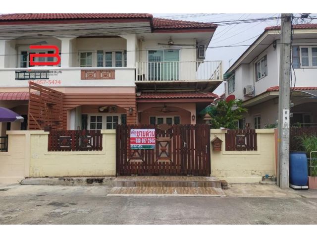 บ้านแฝด หมู่บ้าน เอกวัฒนา เนื้อที่ 28 ตรว. ถนนเพชรเกษม เขตบางแค