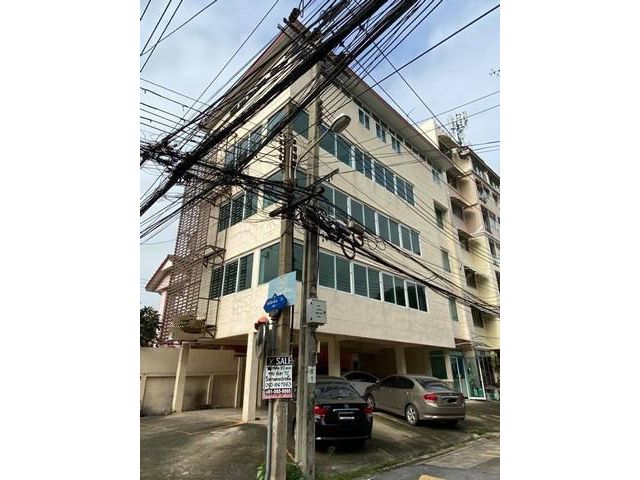 ให้เช่าอาคาร 5 ชั้น ถนนรัชดาภิเษก