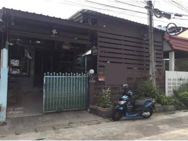 S00551 ขายที่ดินพร้อมบ้านแฝด หมู่บ้านคุ้มครพิงค์