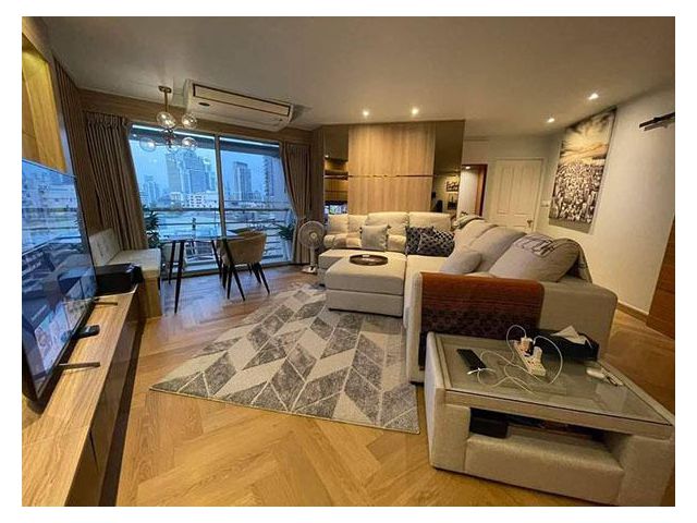 ขาย คอนโด 3 ห้องนอน ตกแต่งสวย ที่ บางกอก การ์เด้น   For Sale Beautiful 3 Bedroom Unit at Bangkok Garden