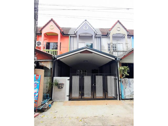ทาวน์เฮ้าส์ 2 ชั้นรีโนเวทใหม่พร้อมอยู่ #หมู่บ้านมหาลาภ2 คู้ซ้าย หลังบ้านไม่ติดกับหลังอื่น ตกแต่งห้องน้ำ เปลี่ยนสุขภัณฑ์