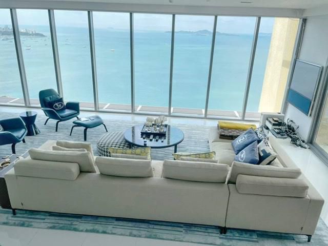 Modern Duplex Penthouse with a panoramic view which have never been listed on Pattaya Market