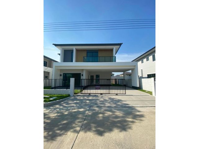 บ้านเดี่ยว 2 ชั้นพร้อมเฟอร์นิเจอร์ #โครงการเซนโทร อ่อนนุช - สุวรรณภูมิ บ้านสไตล์โมเดิร์น จากถนนกิ่งแก้ว 2 กิโลเมตร
