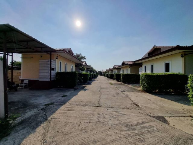 ขายบังกาโลรีสอร์ท 14 หลัง บรรยากาศดี พร้อมบ้านพัก