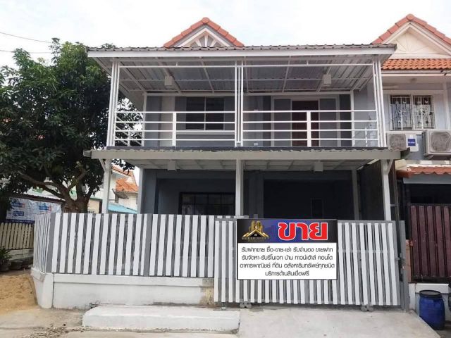 ทาวน์เฮาส์ 2 ชั้นหลังมุม ตกแต่งพร้อมเข้าอยู่ #หมู่บ้านพฤกษา34 เฟส 2 ต่อเติมระเบียงด้านหน้าชั้นบน สภาพแวดล้อมดี