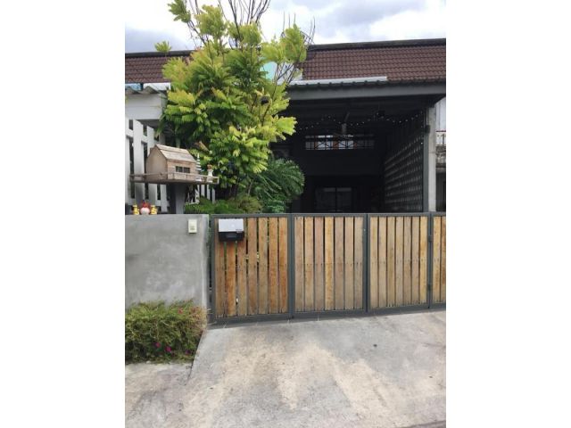 ขายทาวน์เฮ้าส์2ชั้ หมู่บ้านสวนทิพย์นวลจันทร์