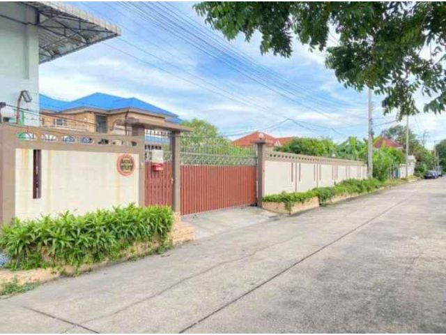 ขายบ้านพร้อมโรงงานและสำนักงาน บางใหญ่ซิตี้