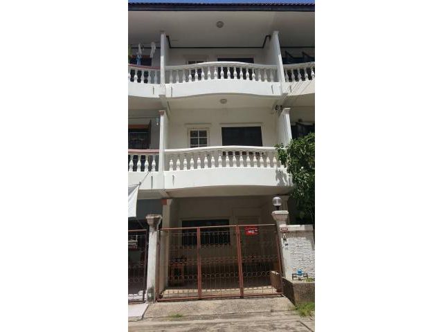 รหัสทรัพย์ P6628 ให้เช่าทาวน์เฮ้าส์ 3 ชั้น หมู่บ้านอมรชัย 3 พุทธมณฑลสาย 3 เลี้ยงสัตว์ได้