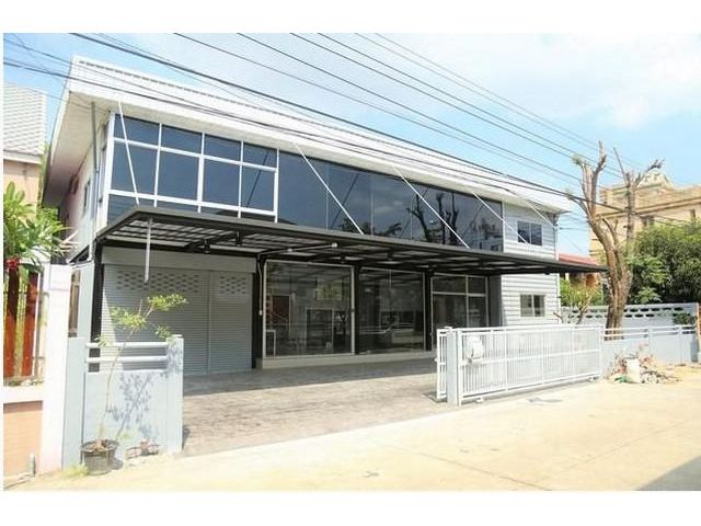 ให้เช่าโฮมออฟฟิศ 2 ชั้น ลาดพร้าว 113