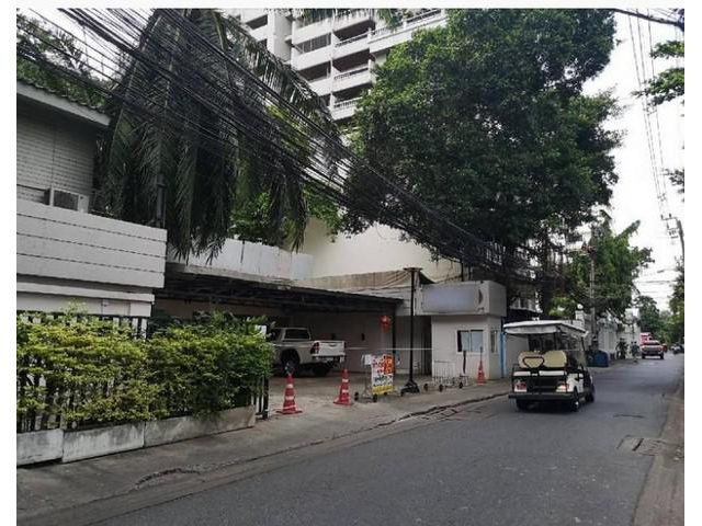 ให้เช่าบ้านเดี่ยว หลังใหญ่ใจกลางอโศก