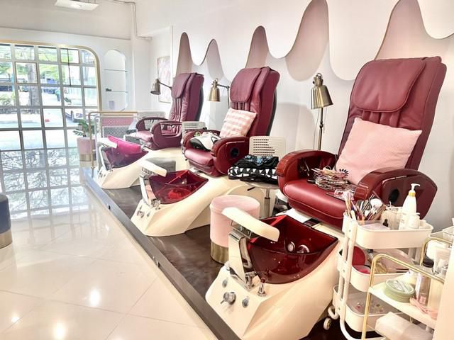 ให้เซ้งด่วนร้านทำเล็บย่านทาวน์อินทาวน์ เลียบด่วน