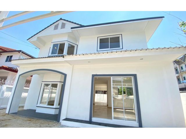 ขายบ้านเดี่ยว2ชั้นหมู่บ้านสถาพรรังสิตคลอง 3