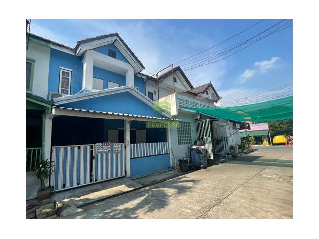 หมู่บ้านกรีนการ์เด้นท์โฮม คลอง 11 ขายด่วน ทาวน์เฮ้าส์ 2 ชั้น เนื้อที่ 21 ตร.ว ทำเลดี ต่อเติมครบ ราคาไม่แพง