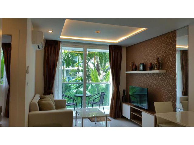ขาย Condo Amazon Residence หาดจอมเทียน ชั้น 2 Pool views สนใจโทร 086 399 1655