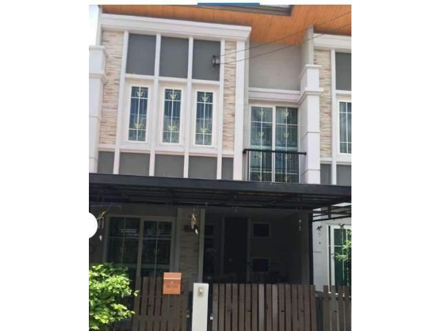 ขายทาวน์โฮม2 ชั้น โกลเด้นทาวน์ รามอินทรา