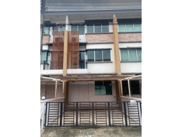 ให้เช่าทาวน์โฮม3ชั้น Town Plus พระรามเก้า หัวหมาก