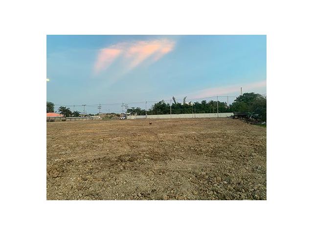 ขายที่ดินถมแล้ว 5 ไร่ พิกัดท้ายบ้าน เมืองสมุทรปราการ สนใจโทร 097 167 7778