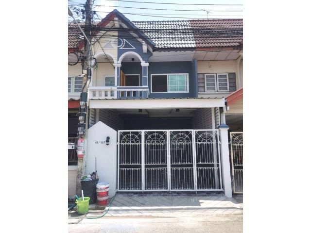 ทาวน์เฮ้าส์ 2 ชั้น #หมู่บ้านเสนาวิลล่า8 หน้าบ้านติดสวนหย่อม หลังบ้านติดที่โล่งโปร่ง ลมพัดเย็นสบาย รีโนเวทใหม่ทั้งหลัง