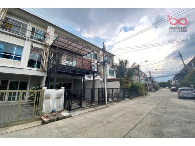 ขายทาวน์โฮม 3 ชั้น เดอะ แพลนท์ ซิตี้ นวมินทร์ ใกล้ทางด่วน (รามอินทรา-อาจณรงค์)