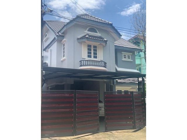 หมู่บ้านธารารมณ์ ปราค์เวย์โฮม ถนนราษฏร์พัฒนา ซอย22