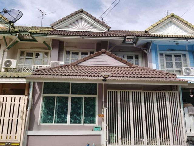 ให้เช่าทาวเฮ้าส์ 2 ชั้น หมู่บ้านพฤกษา13