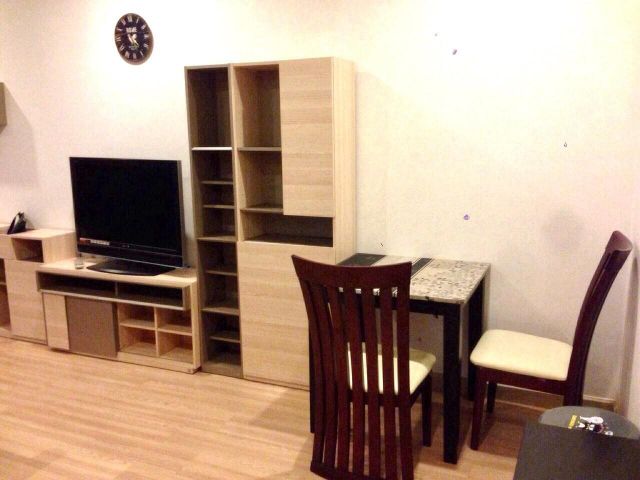 ขาย/เช่า เลอรัก คอนโดมิเนียม (สกายวอร์ค) ขนาด 51.82 ตร.ม. วัฒนา กรุงเทพ ใกล้BTSพระโขนง