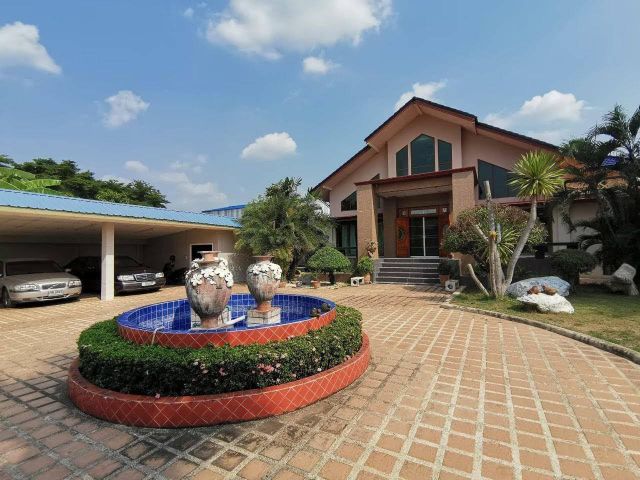 ขายบ้านเดี่ยวหลังใหญ่ ขนาด 600 ตรว เมืองนครปฐมติดเจ้าของ