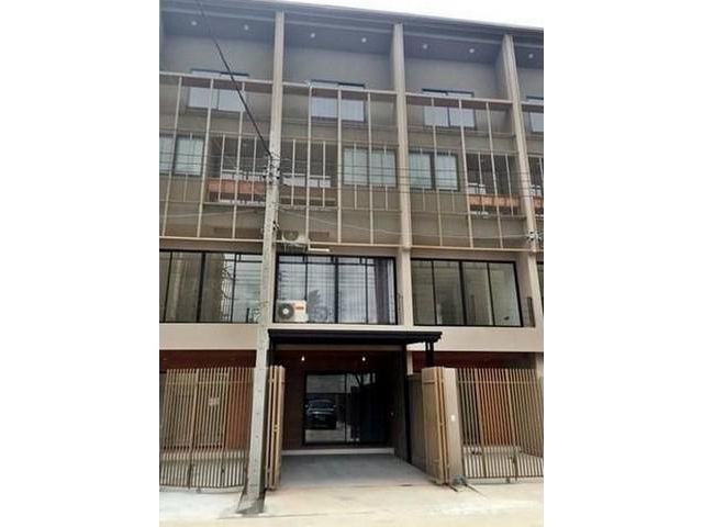 ให้เช่าทาวน์โฮม 3.5ชั้น  HAUS NICHE แจ้งวัฒนะ