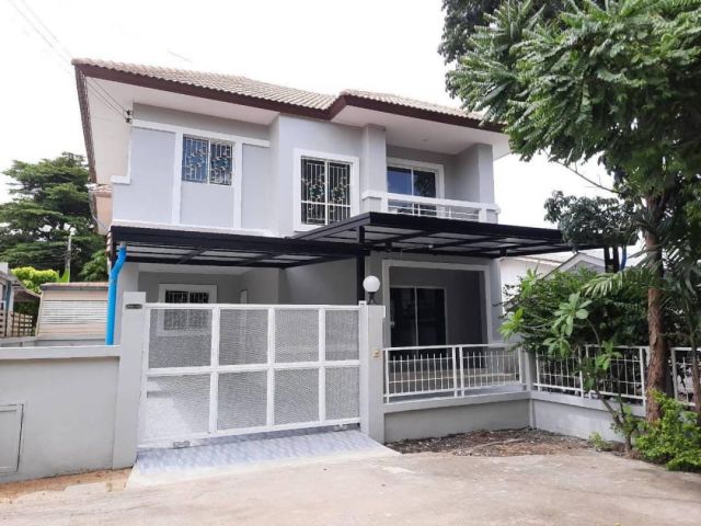 บ้านเดี่ยว 2 ชั้นหลังมุม #หมู่บ้านแลนซีโอ รามอินทรา - นวมินทร์  รีโนเวทใหม่ พร้อมอยู่ โรงจอดรถหลังคาเป็นพียูโฟม