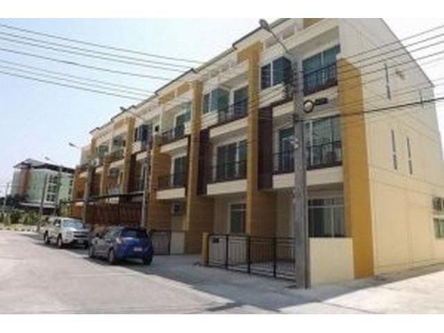 ให้เช่าทาวน์โฮม3ชั้นปรัชญาโฮมทาวน์ลาดพร้าว101