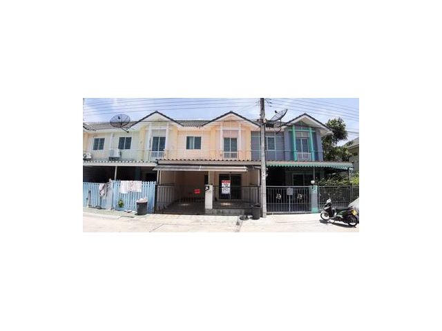 ทาวน์เฮ้าส์ ซอยสะแกงาม 14 เขตบางขุนเทียน กทม.