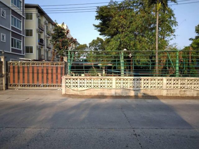 ที่ดินพร้อมบ้านชั้นเดียวบางแสน 175ตรว. ขาย 20ล้าน ต.แสนสุข อ.เมือง จ.ชลบุรี