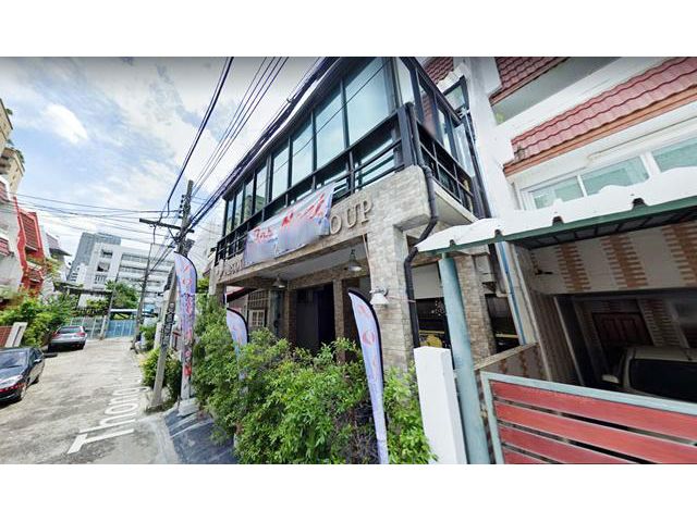 Shop เอกมัย 48ตรว.สุขุมวิท55 ทองหล่อ7-13 . 8นอน