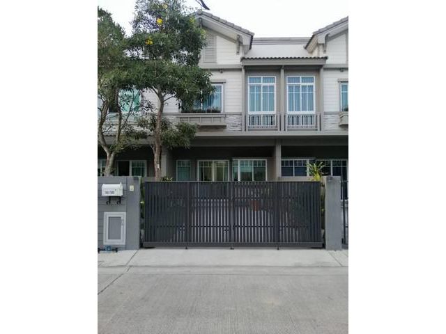 ขายบ้านทาวน์โฮม Villaggio เพชรเกษม-สาย4