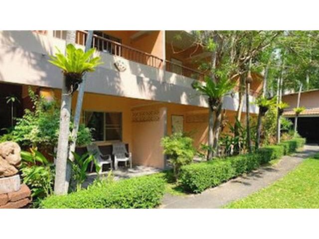 Riviera Resort (ริเวียร่า รีสอร์ต)