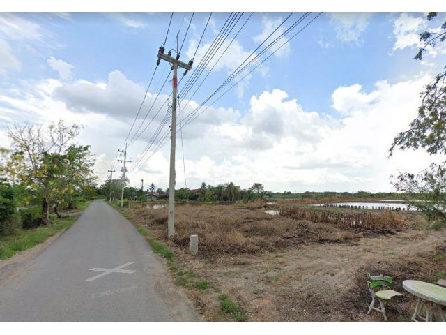 ขายที่ดินแปดริ้ว 279 ตรว. ติดถนนลาดยาง ใกล้สถานีรถไฟบางเตย - 2.3 กม. อ.เมือง จ.ฉะเชิงเทรา